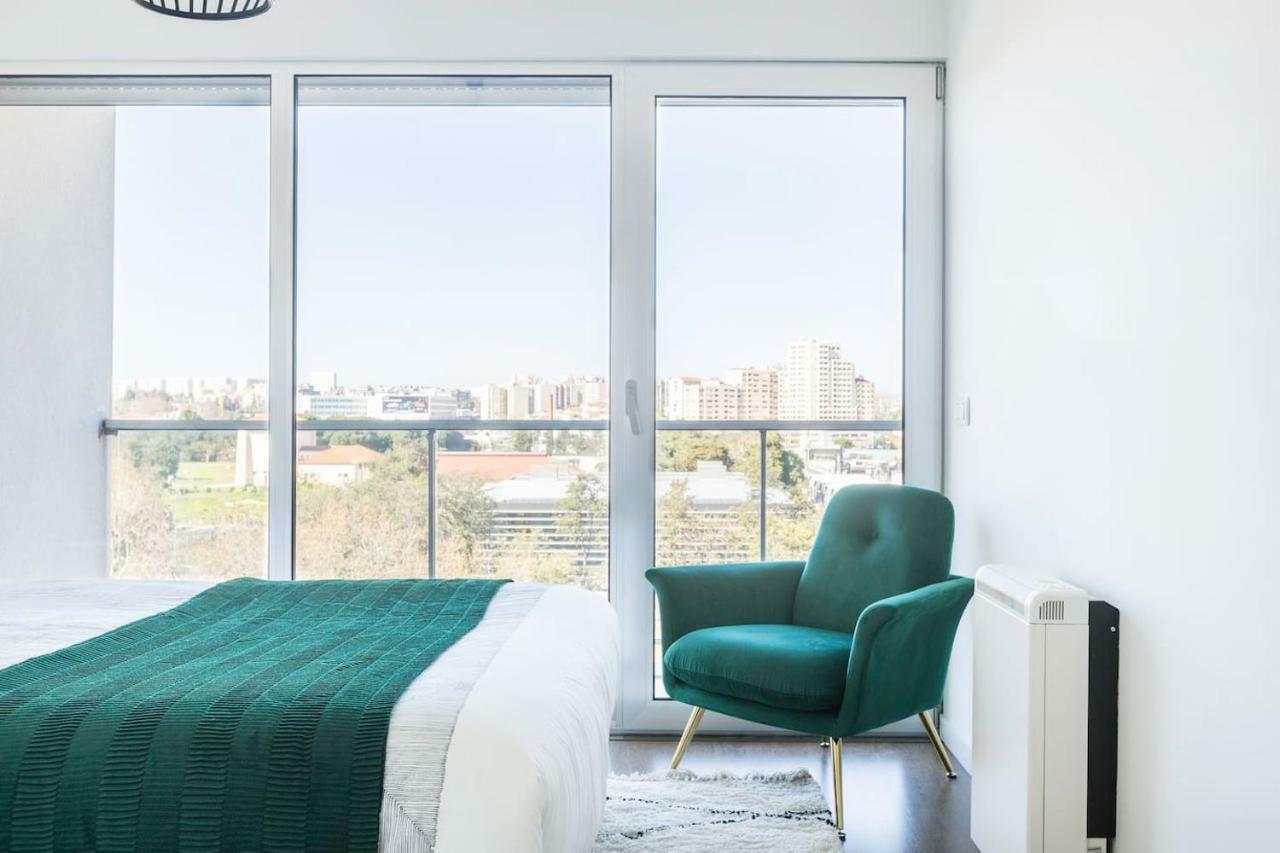 Ferienwohnung Amazing Flat - Pool And Parking Lissabon Exterior foto