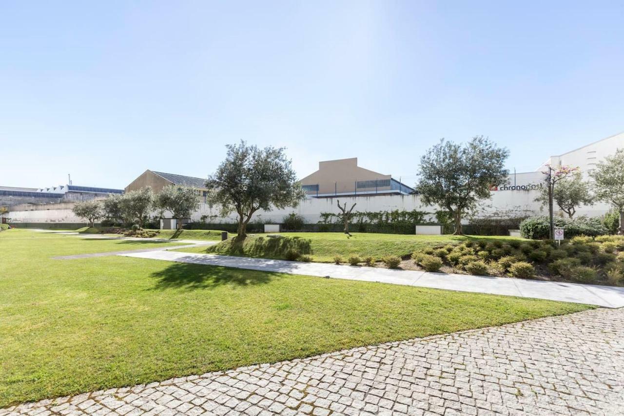 Ferienwohnung Amazing Flat - Pool And Parking Lissabon Exterior foto