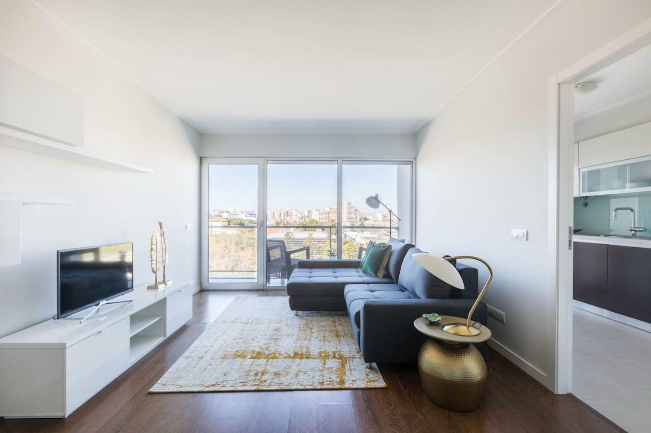 Ferienwohnung Amazing Flat - Pool And Parking Lissabon Exterior foto